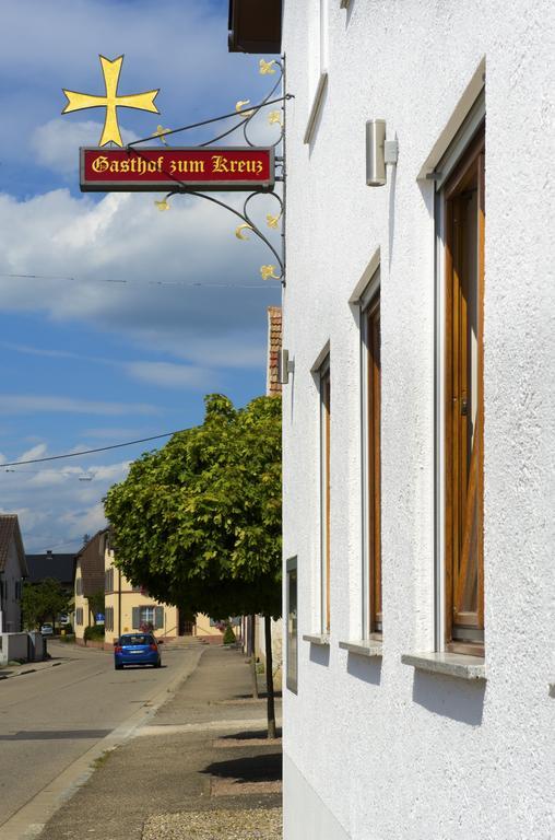 Gasthof Zum Kreuz Neuenburg am Rhein Exterior photo