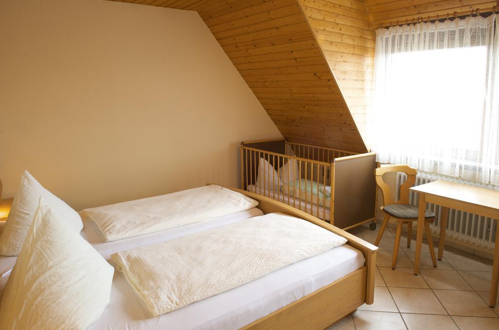 Gasthof Zum Kreuz Neuenburg am Rhein Room photo